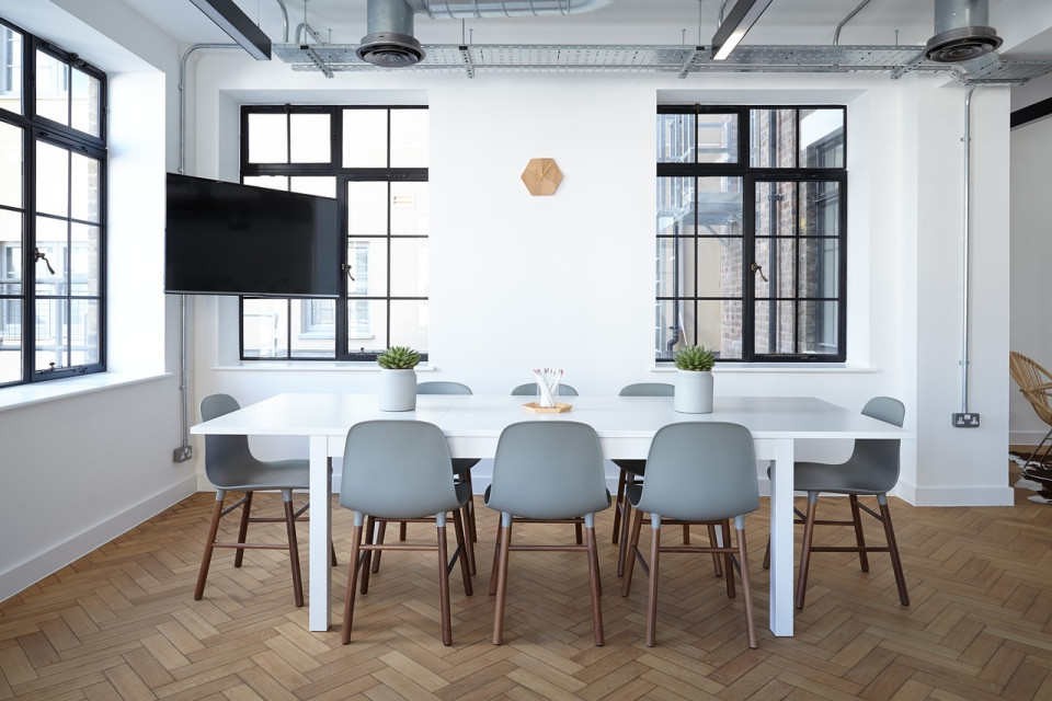 chairs-2181960_1280.960x0-aspect.jpg