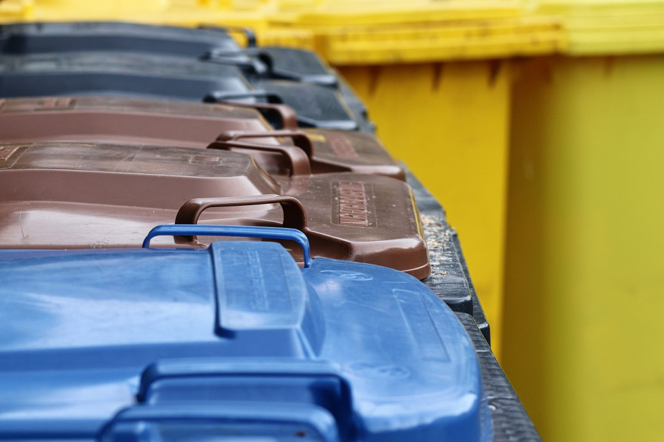 garbage-cans-3979757_1280.960x0-aspect.jpg