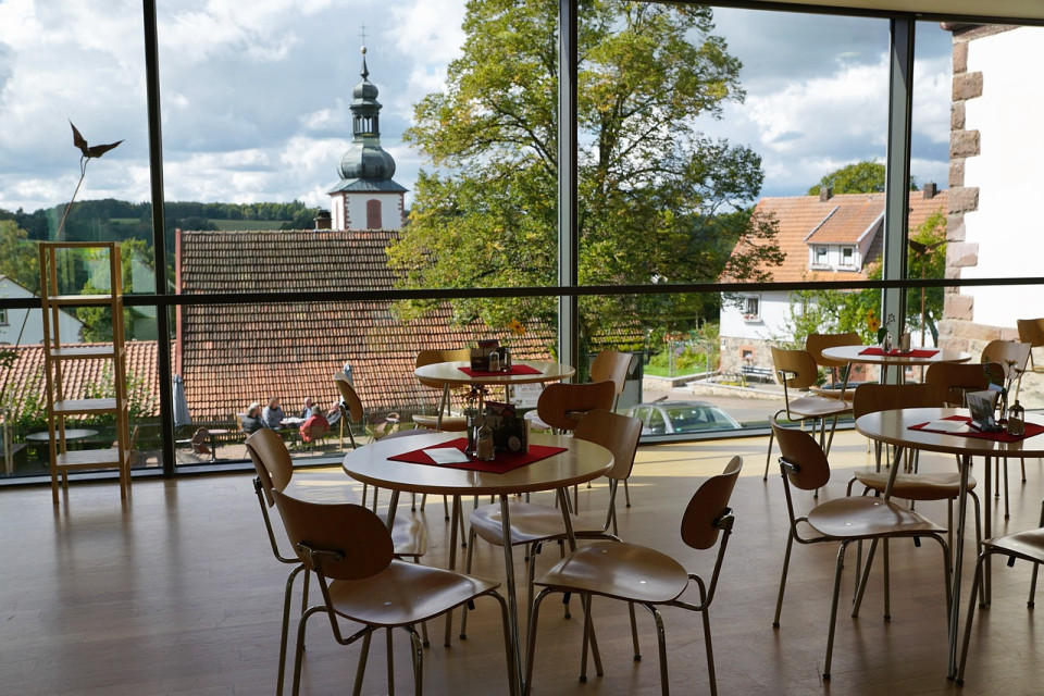 restaurant-2791295_1280.960x0-aspect.jpg