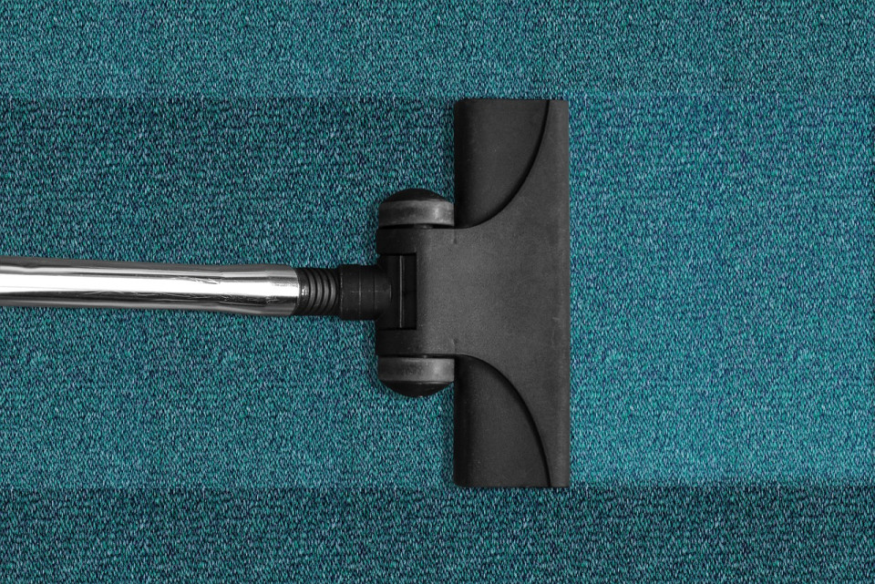 vacuum-cleaner-268179_1280.960x0-aspect.jpg