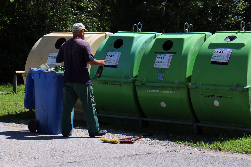 waste-424443_1920.960x0-aspect.jpg